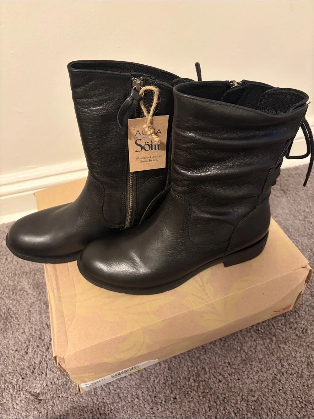 Sofft Black Leather Mid-Calf Side-Zip Boots